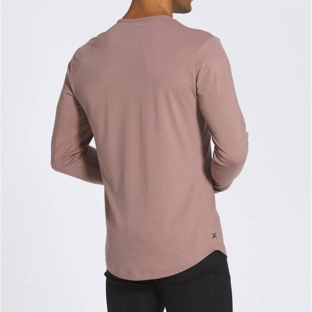 NEW CUTS ao long sleeve curve hem tee in mountain mist - Picture 3 of 5